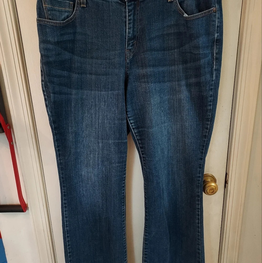 Levi's Women's 580 Bootcut Jeans in Size 18
